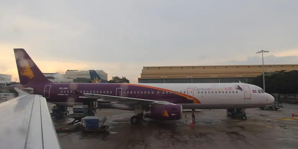 タンソンニャット空港の駐機場の旅客機